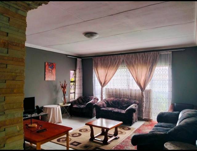 4 BEDROOM PROPERTY TO RENT IN MAHWELERENG